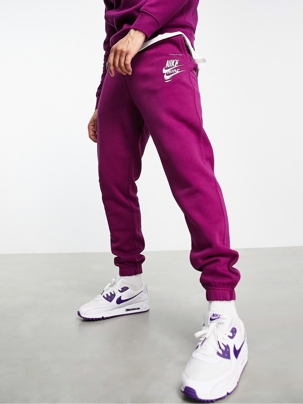 Nike Men's Multi- Futura Cuffed Fleece Jogger Sweatpants Glitch Print Streetwear